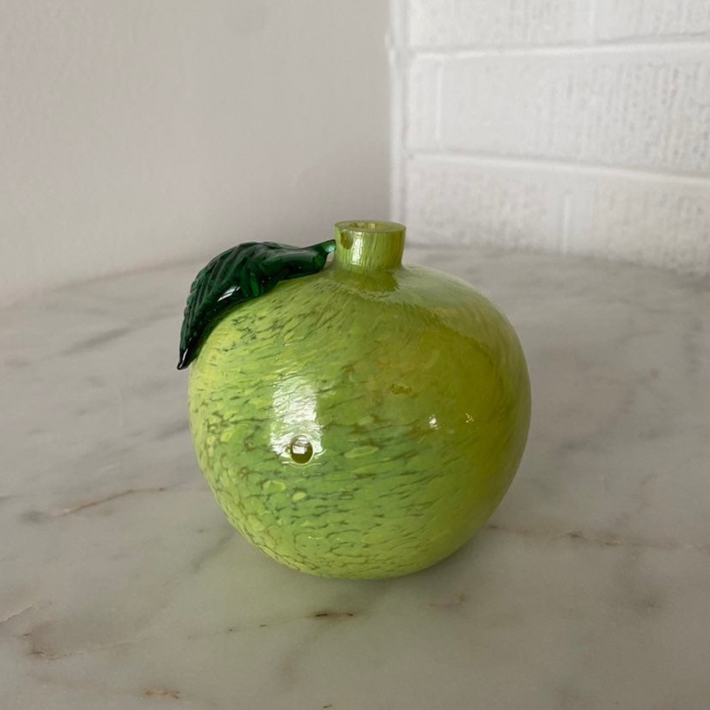 Art Glass Green Apple Hand Blown The Glass Eye Seattle Home Decor - Picture 3 of 7